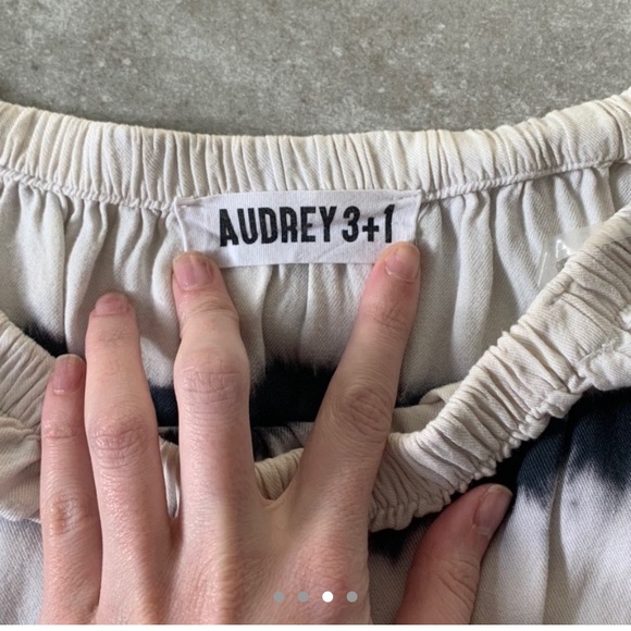 tie dye off the shoulder romper - Picture 4 of 4